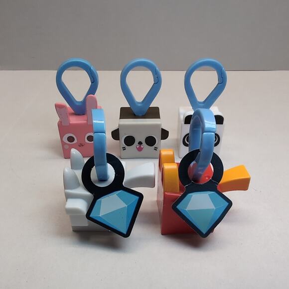 Lot of 5 McDonald's 2024 Happy Meal Toys Pet Simulator Roblox QR code - Picture 12 of 12